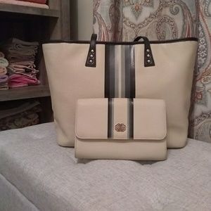 (Cinda B)Cream, Slate&Blue Tote w/Matching Clutch